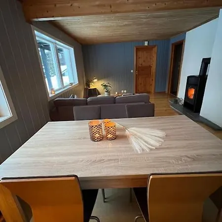 Apartment Koselig Kjellerleilighet *
