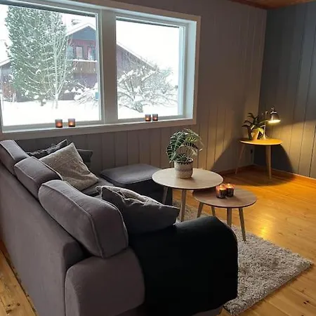 Koselig Kjellerleilighet Apartment Lunner