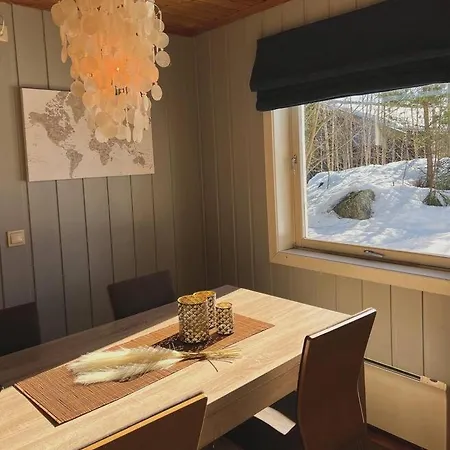 Apartment Koselig Kjellerleilighet *