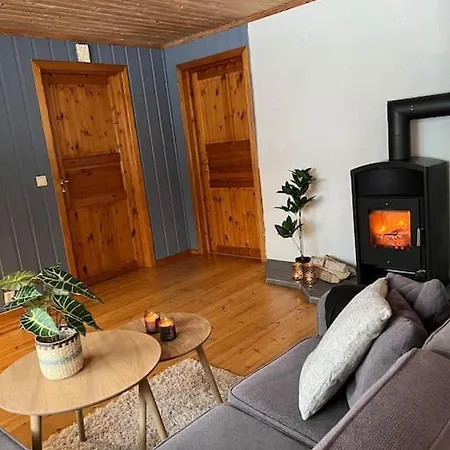 Apartment Koselig Kjellerleilighet