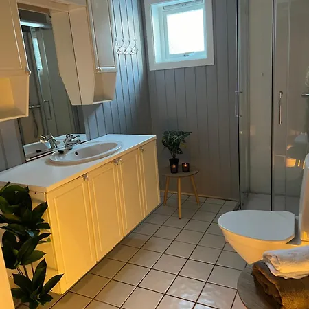 アパート Koselig Kjellerleilighet Lunner